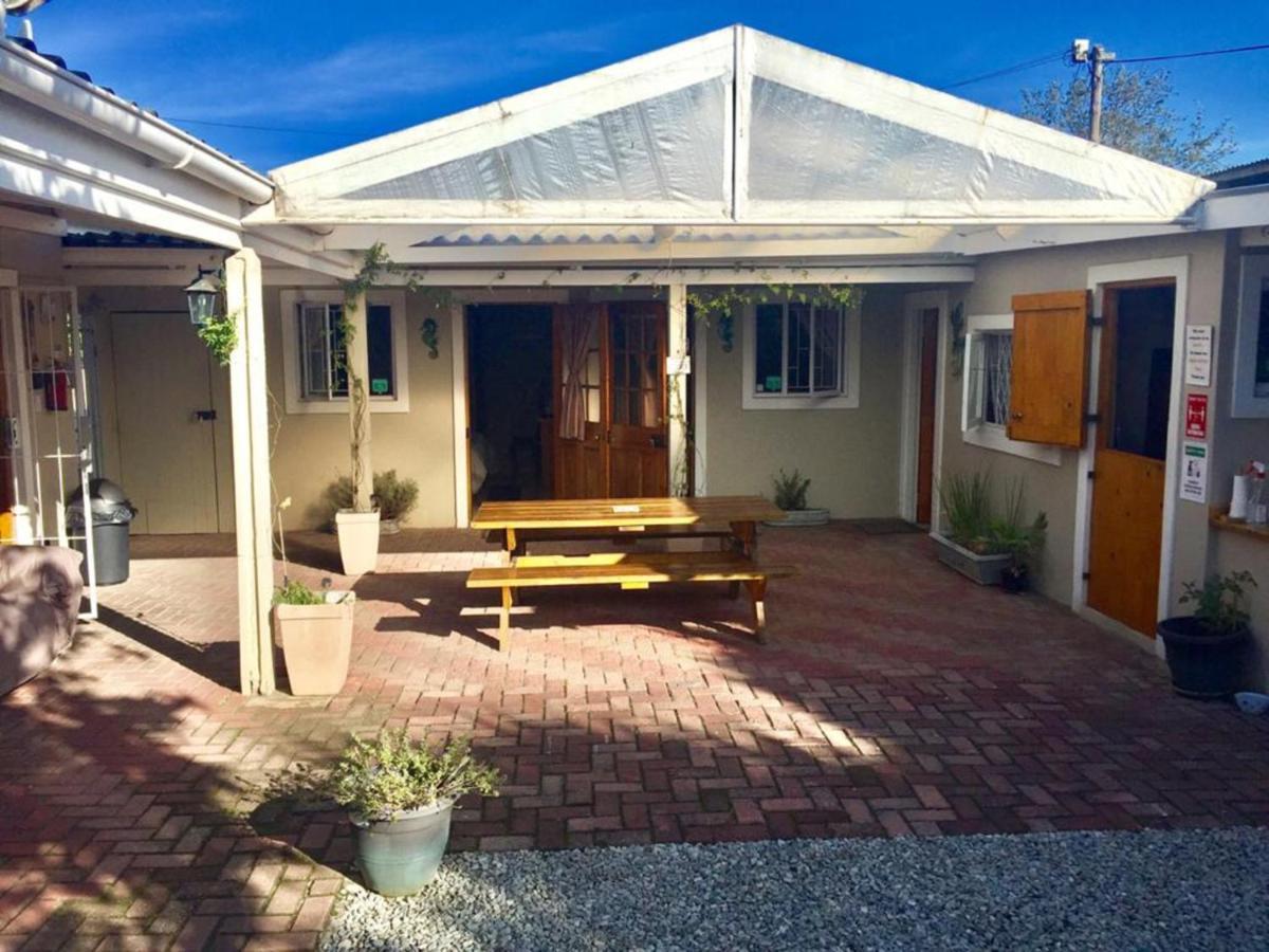Jembjo'S Knysna Lodge & Backpackers Ngoại thất bức ảnh