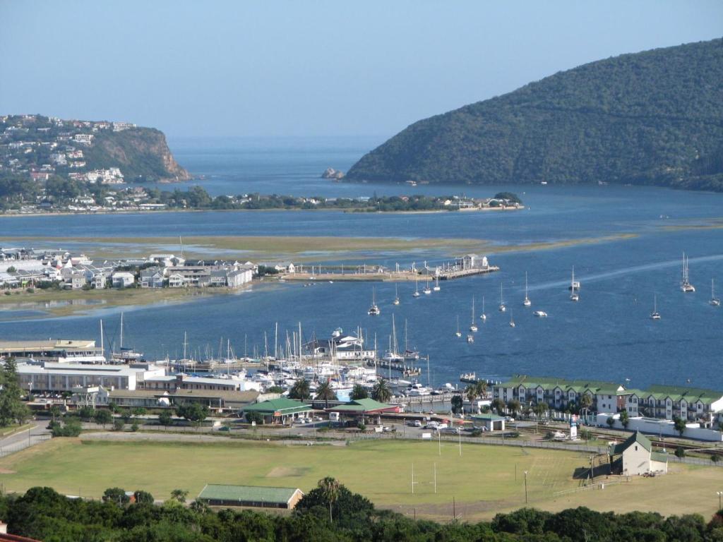 Jembjo'S Knysna Lodge & Backpackers Ngoại thất bức ảnh